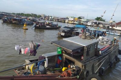1-Day Cai Rang Floating Market-Vinh Long-Cai Be-Group of 10 Max - Getting on the water: fruits, street food, and noodle-making