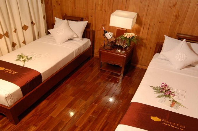 3-day Mekong Eyes Cruise Vietnam - Cambodia - Chau Doc night: free time, then a speed boat to Phnom Penh