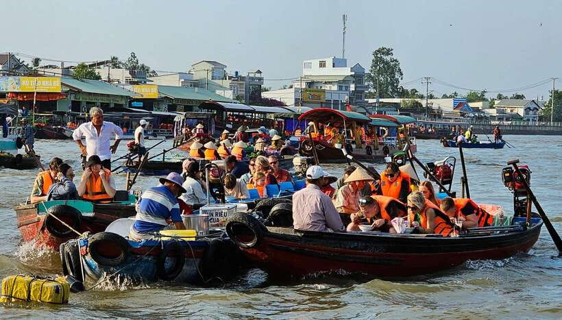 4 Day's Mekong Delta With Tra Su Forest Exit Phnom Penh - Day 1: Ho Chi Minh City to My Tho, Ben Tre Islands, and Can Tho