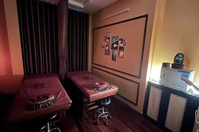 60 minutes Body Massage with Ginger Oil - Inside the Studio: Clean, Friendly, and Very Practical