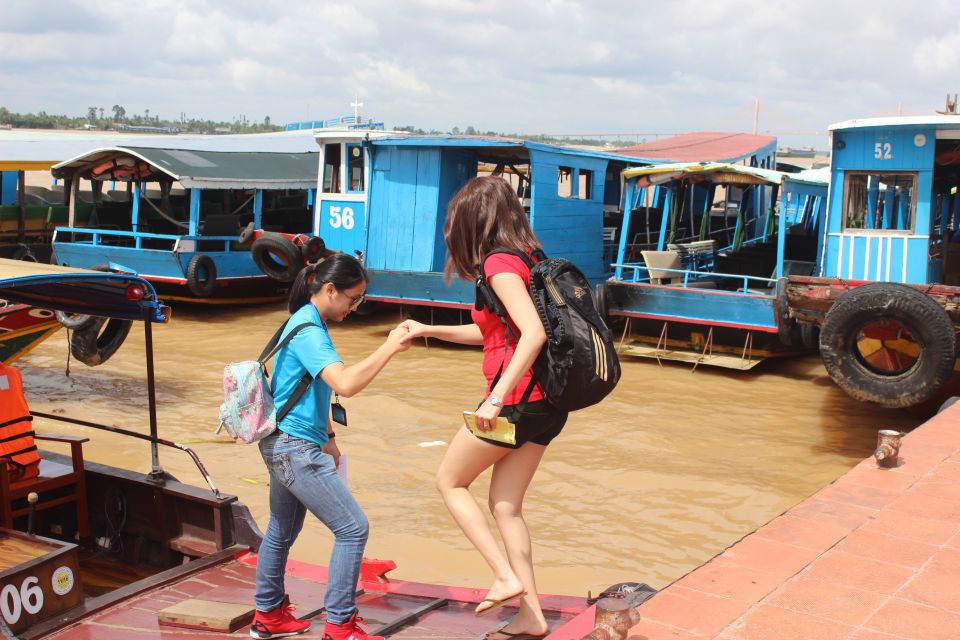 A Day Tour to Cu Chi Tunnels and Mekong Delta - What this day teaches you (without turning it into lectures)
