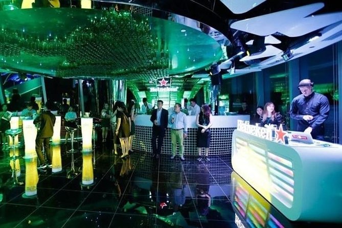 Amazing night with Saigon Skydeck and local beer tasting - Saigon Skydeck at Bitexco: the best kind of nighttime timing