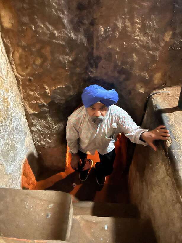 Black Virgin Mountain, Cu Chi Tunnels, Cao Dai Temple Tour - What to bring (and what not to do) for comfort and better photos
