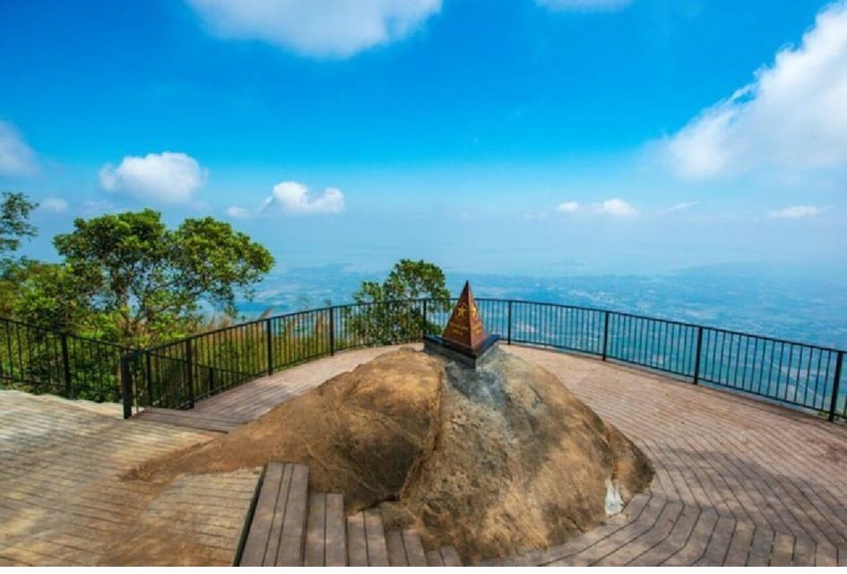 Black Virgin Moutain, Cu chi tunnels & Cao dai temple 1 day - Price and value at $88 per person