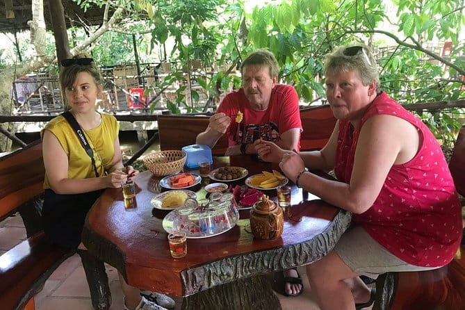 Can Tho Bike Tour in Mekong Delta - Fruit Garden End: Traditional Bites to Finish Strong