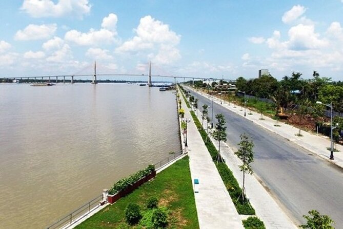 Can Tho Floating Market Combine With Mekong Delta 01 Day-Daily - Can Tho Floating Market: barter, boats, and river trade you can watch
