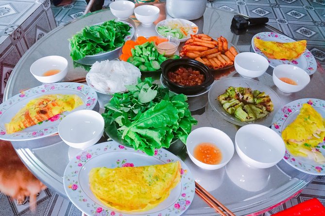 Classic Mekong Delta & Cai Rang Floating Market Enjoy 1 Day from Ho Chi Minh - Temple pauses in Can Tho: Ong Temple and Muniransay Khmer pagoda
