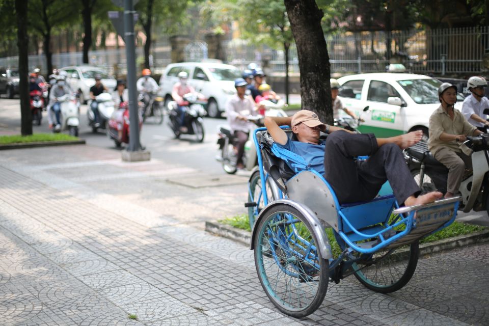 Customized Ho Chi Minh City Experience on Cyclo with Driver - Why a Ho Chi Minh cyclo feels different from a bus tour