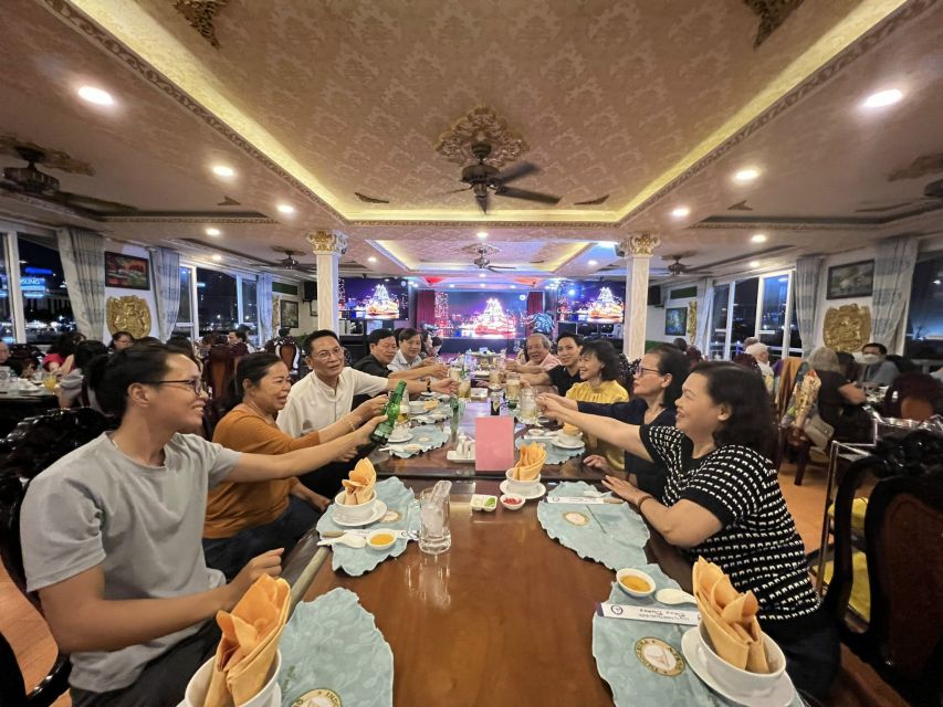Deluxe Dining Cruise by DeluxeGroupTours - Logistics That Matter on a Night Cruise