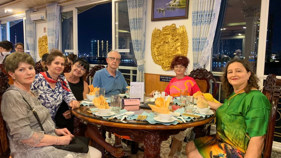Deluxe Dining Cruise by DeluxeGroupTours - Live Traditional Music: The Reason the Evening Feels Like a Real Event