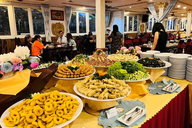 Dinner Cruise on Saigon River with Private Table - Getting There: Pickup Is Not Guaranteed, So Plan for Self-Arrival