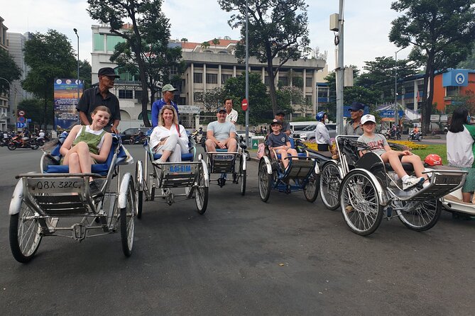 Discover Market By Cyclo Without Tour Guide By DGT - Ban Co Market and the Chess-Board Maze Effect