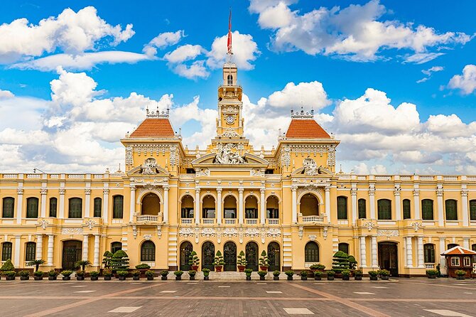 Essential Saigon Walking Tour: All Must-see - Central Post Office on Pham Ngoc Thach: where East and West meet in one building