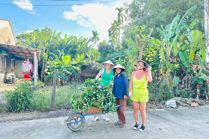 Experience Authentic Mekong Delta Life From Ho Chi Minh City - Boat Fees and Language Surcharges: The Two Things to Double-Check