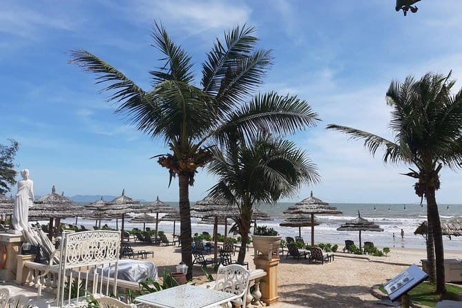 Exploring Ho Chi Minh City and Cu Chi Tunnels - Stop 3: Tea, cassava, and lunch at midday (12:00–13:00)