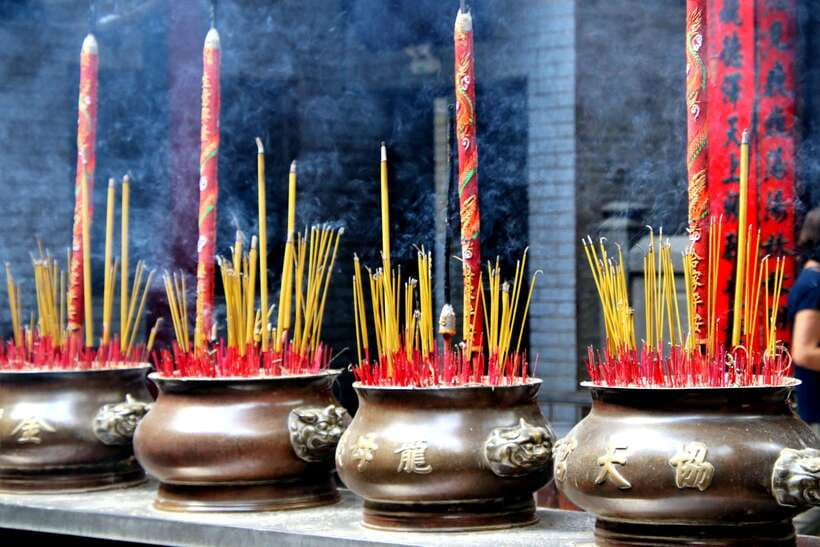 From HCM: City Highlights & Chinatown Trips – Water Bus Tour - Ben Thanh Market: shopping time that doesn’t feel stolen