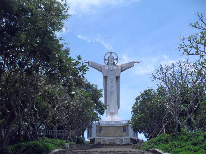 From Ho Chi Minh city: Vung Tau Beach Private Day Tour - Beach Time in Vung Tau: Relaxing Water Break, Not a Quick Stop