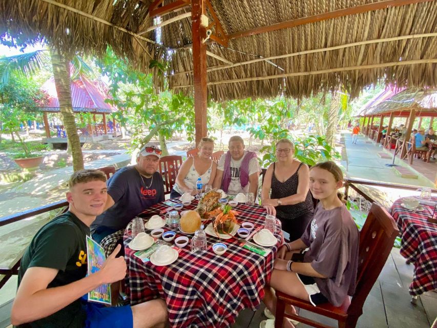 From Ho Chi Minh: Explore Mekong Delta & Vinh Trang Pagoda - The lunch moment: 8 dishes with country flavors