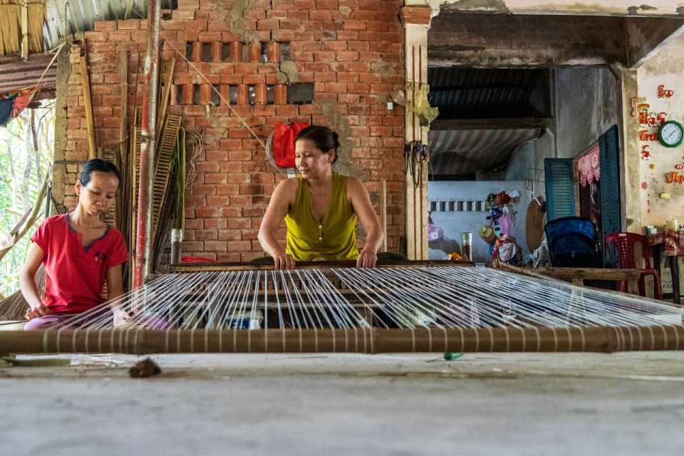 From Ho Chi Minh: Mekong Delta with Ben Tre 1 Day Tour - Getting to Ben Tre from District 1: pickup times and meeting point