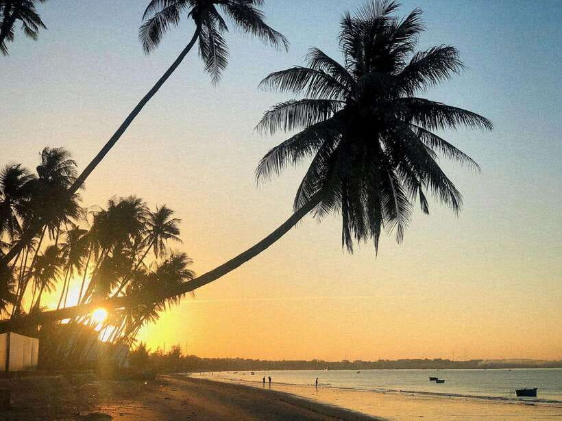 From Ho Chi Minh: Mui Ne Sand Dunes and Beach Day Tour - Tháp Chàm Poshanu: Cham Towers you can read with a guide