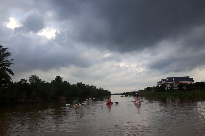 Full Day Experience Mekong River Life By Kayak & Boat. - Lunch at a local restaurant and wet market walking