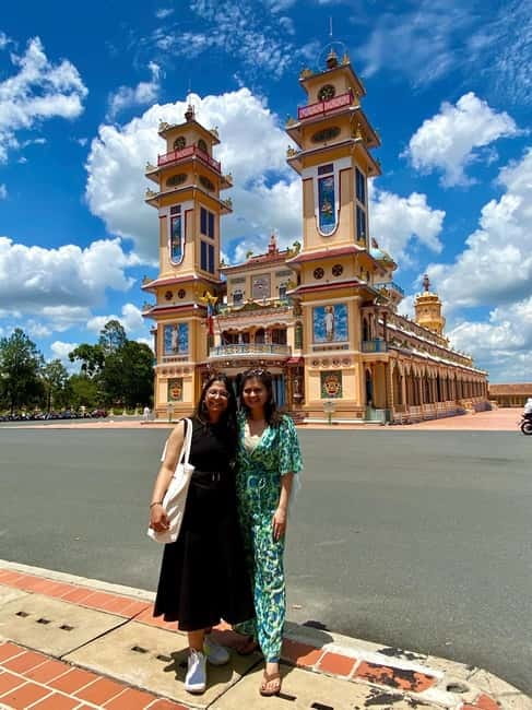 HCM: Tay Ninh, Black Virgin Mountain, & Cao Dai Temple Tour - Lunch at a Local Restaurant: Included Fuel, Not a Surprise Bill