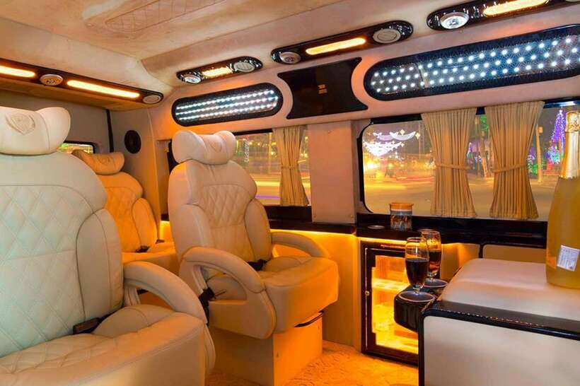 HCMC: Cu Chi Tunnels & Mekong Delta VIP Tour by Limousine - Morning pickup and the VIP limousine ride: comfort that matters on a long day