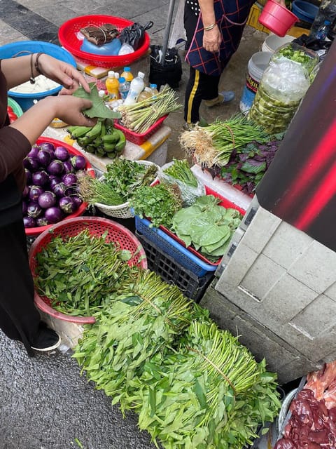HCMc:Vietnamese Cooking Class with Local market tour & Meal - Practical tips so your 3.5 hours go smoothly