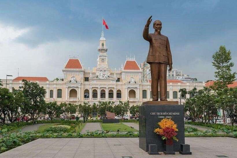 Ho Chi Minh 1 Day Private Tour from Phu My Seaport - Independence Palace and the Central Post Office: seeing eras collide