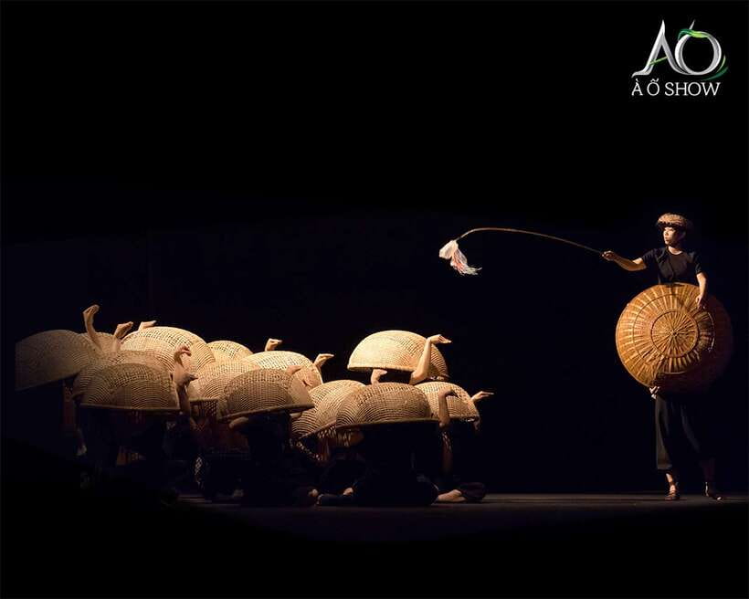 Ho Chi Minh: A O Show Bamboo Circus at Saigon Opera House - Booking advice that keeps you from wasting a good night