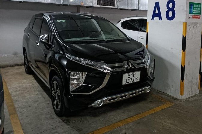 HO CHI MINH AIRPORT: CAR 7s PICK UP <-> HOTEL (one way transfer) - Door-to-door drop-off: where included areas make life easier