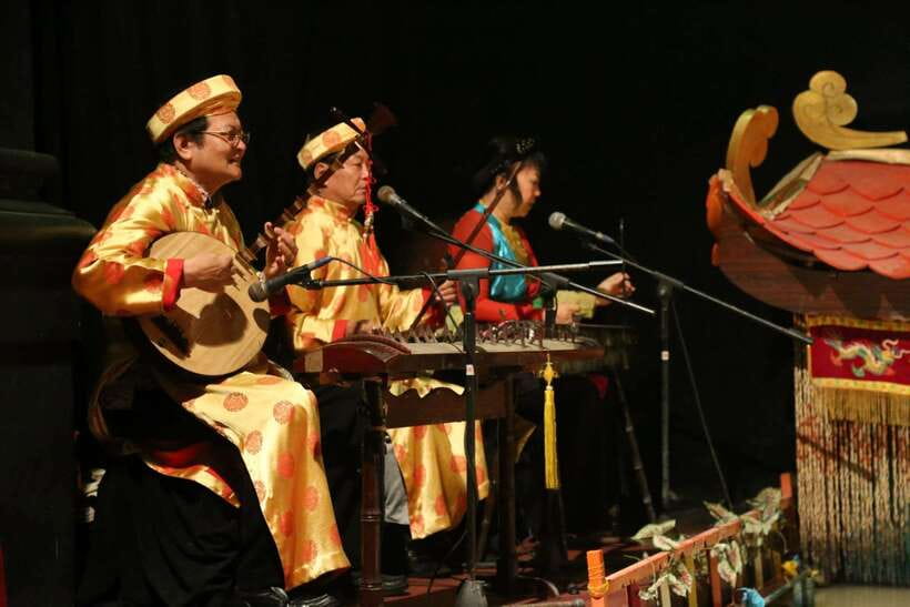 Ho Chi Minh: Authentic Vietnamese Dinner & Water Puppet Show - Who This Ho Chi Minh City Night Tour Is Best For