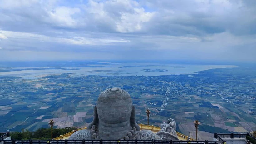 Ho Chi Minh: Black Virgin Mountain Cable Car &Cao Dai Temple - Cao Dai Holy See at midday: religion you can see in motion