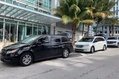 Ho Chi Minh City Airport (SGN) to Ho Chi Minh hotels - Arrival Private Transfer - Meeting Your Driver: Name Sign, Flight Tracking, and Luggage Help