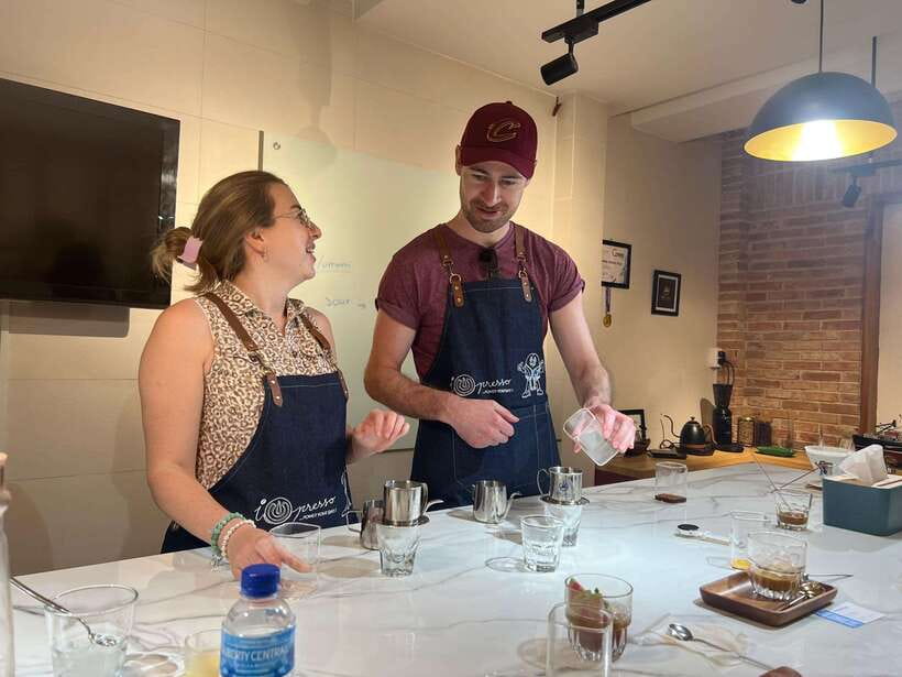Ho Chi Minh City: Coconut/Eggs Coffee Making Class - Coconut Coffee Workshop: From Fresh Coconut to the Final Cup