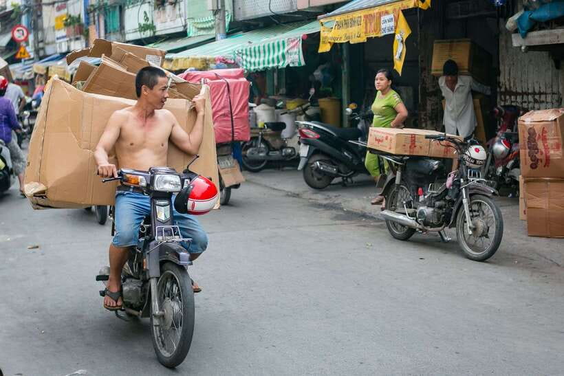 Ho Chi Minh City: Half-day Cyclo Journey Through Chinatown - War Remnants Museum: Context That Changes How You Read the City