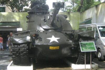 Ho Chi Minh City Half-Day Private Tour - Stop 1: Independence Palace and the feel of a final day