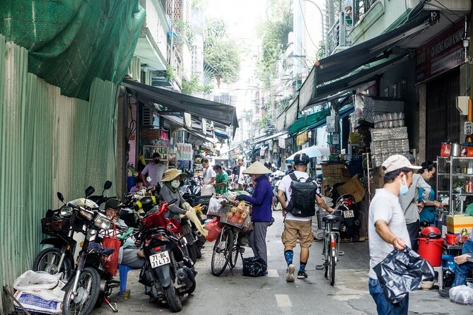 Ho Chi Minh City: Hidden Bunker & Vietnam War - Free Walking Tour - Secret Weapons Cellar: Saigon’s War-Time Survival Space