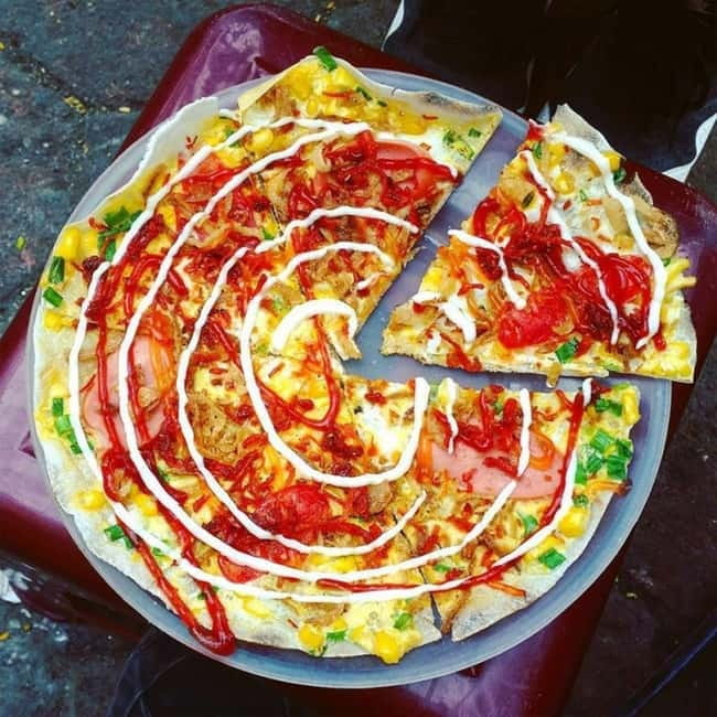 Ho Chi Minh City: Hidden Gems Street Food Walking Tour - Vinh Khanh Street Food District: Where Saigon’s Night Appetite Shows Up