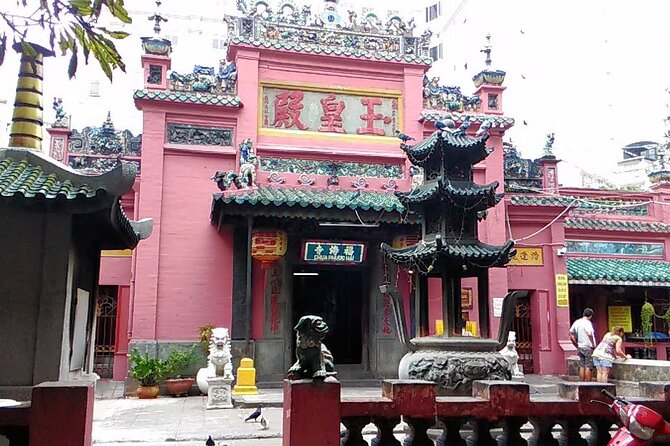 Ho Chi Minh City Highlights Tour - Independence Palace: Rooms, Gardens, and Secret Spaces