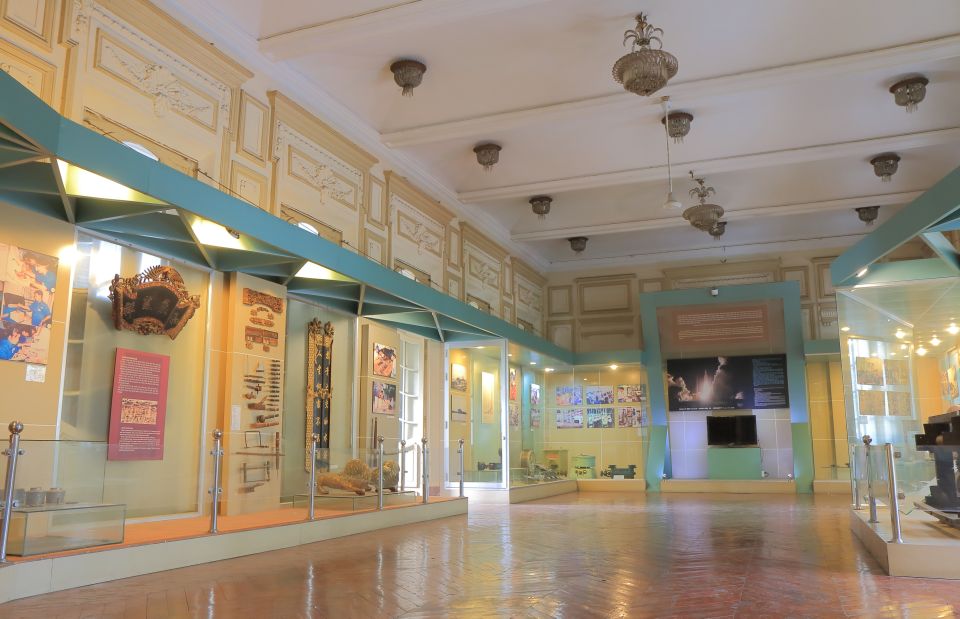 Ho Chi Minh City: History Museum and Ben Thanh Market Tour - Should you book the Ho Chi Minh City Museum and Ben Thanh Market tour?