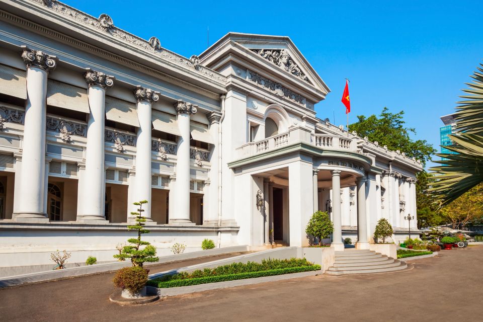 Ho Chi Minh City: History Museum and Ben Thanh Market Tour - Ben Thanh Market: from harbor-and-citadel roots to 1,500 stalls