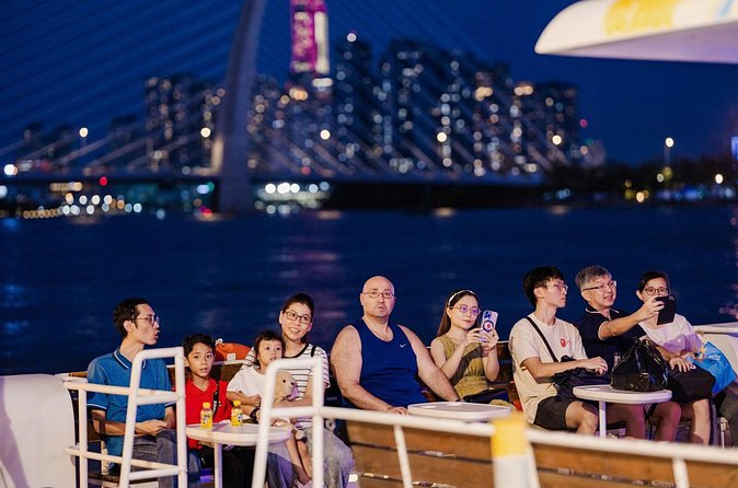 Ho Chi Minh City Lively Saigon River Sightseeing Cruise - Onboard entertainment: live violin, saxophone, and Vietnamese opera