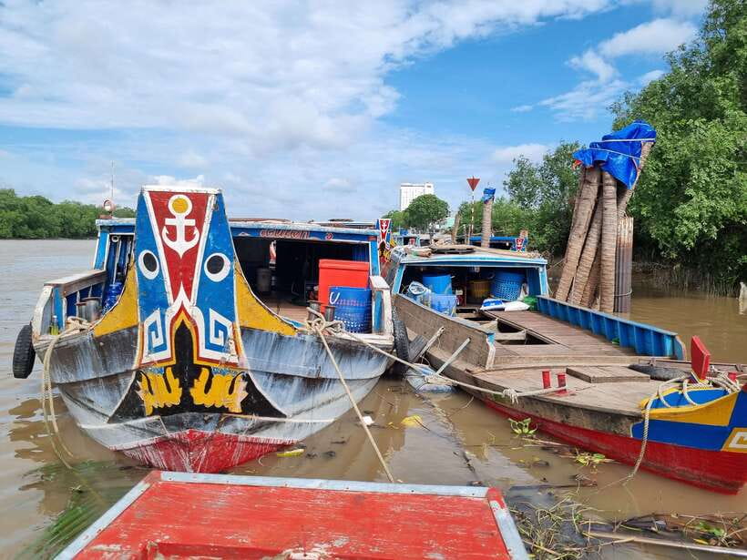 Ho Chi Minh City: Mekong Delta Day Trip with Lunch & Drinks - Ben Tre by tuk-tuk: markets, backstreets, and the good kind of chaos