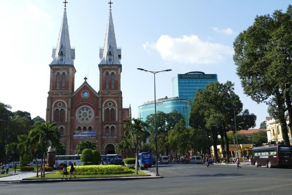 Ho Chi Minh City: Private custom tour with a local guide - Why this private custom walk works in Ho Chi Minh City