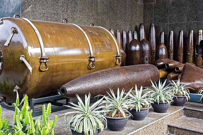 Ho Chi Minh City Private Tour: Half Day, Full Day, Cu Chi Tunnel - PHUONGNAM lacquerware factory: watching traditional craftsmanship