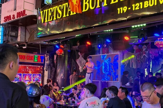Ho Chi Minh City Private Tour with Young Local Female Guide - A 4-Hour Private Saigon Loop with Pickup in Districts 1, 3, and 4