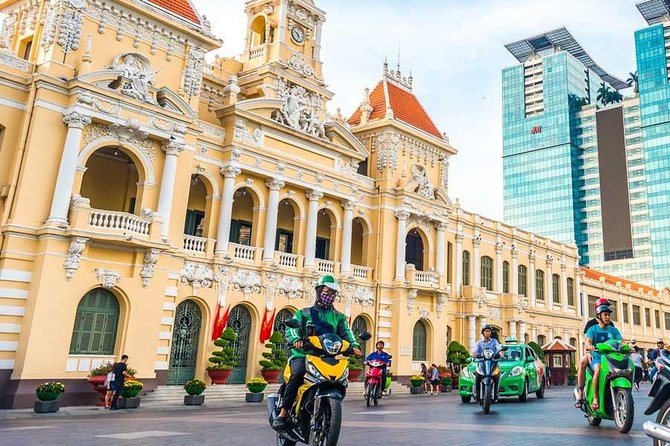 Ho Chi Minh City Shore Excursion: Private City Tour Including Cyclo Ride - Reunification Palace Photos: The Clock’s Most Important Stop