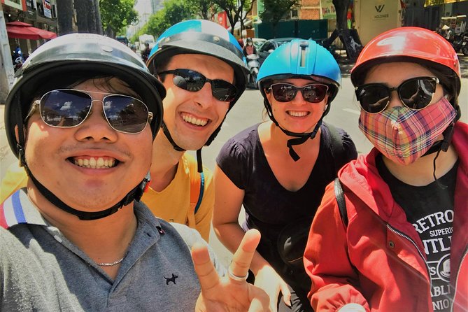 Ho Chi Minh City Sightseeing, nightlife Saigon, Local Markets - Food tasting and coffee: enough for a snack, not a second dinner