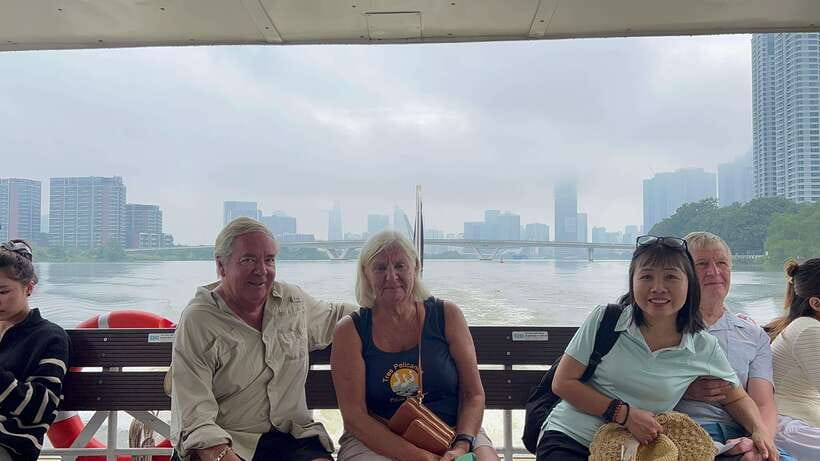 Ho Chi Minh City Sightseeing Tour With Female Tour Guide - The guiding style: why the guide can make or break your day